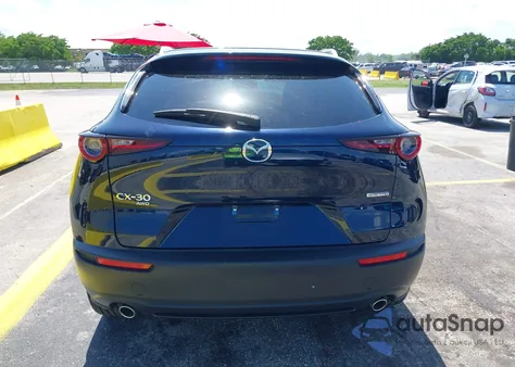 2024 Mazda Cx-30 2.5 S Select Sport z USA, uszkodzony, nr VIN 3MVDMBBM0RM697731